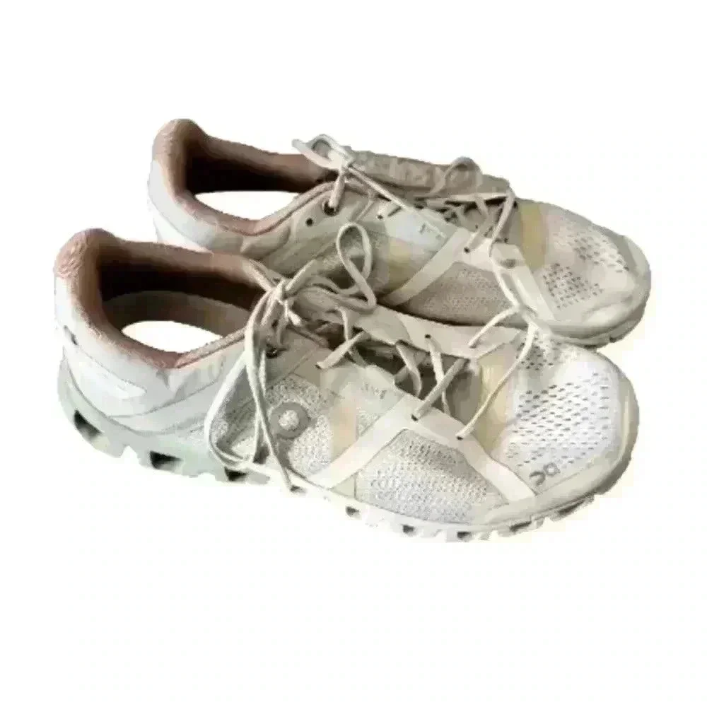 ON Running Women’s Cloudflow Running Shoes Aloe White Lightweight Performance 9